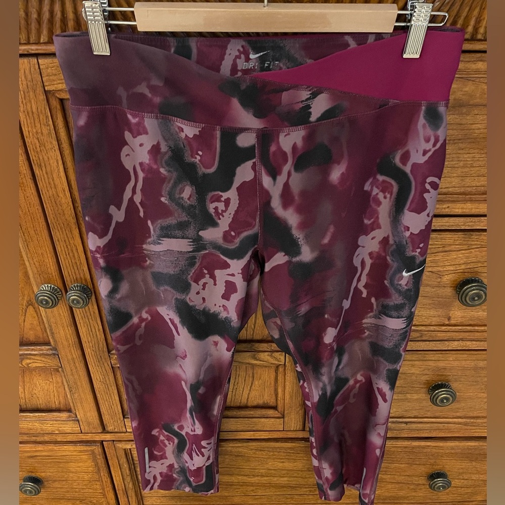 Nike Burgundy and Black Abstract Leggings